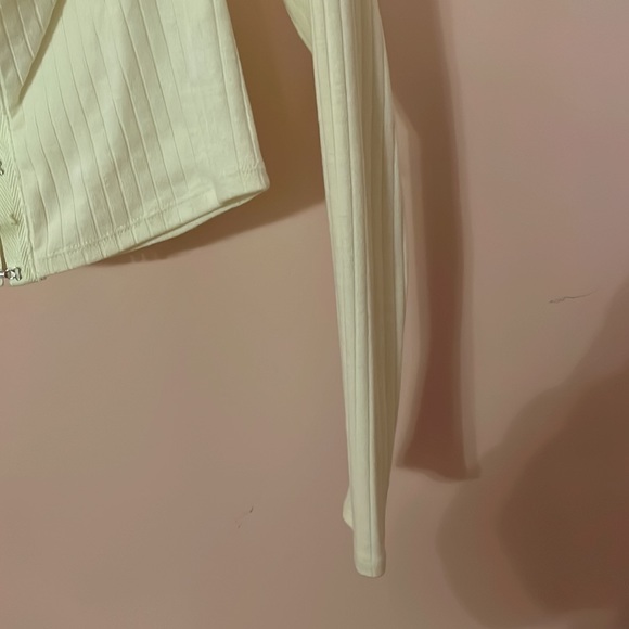 Cropped Top - Picture 4 of 7